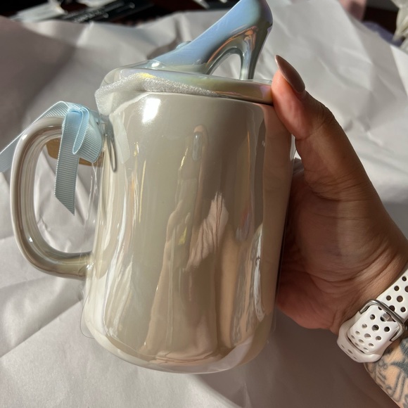 NWT Rae Dunn Disney Iridescent Cinderella w/ Glass slipper topper - Picture 3 of 5